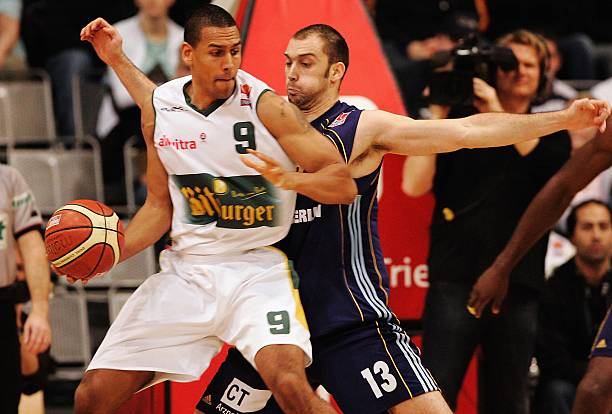 赛季中展现 赛季中展现